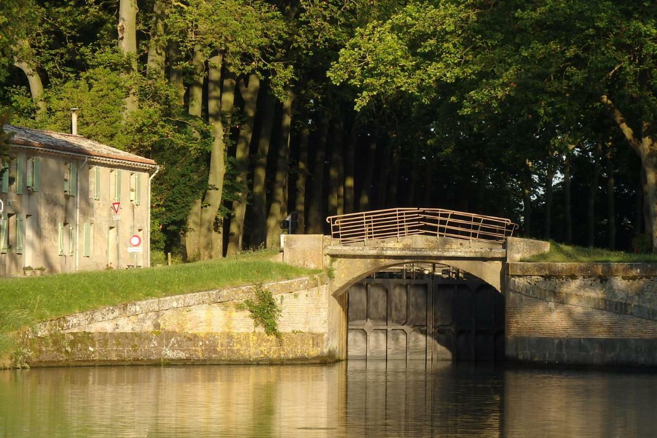 La Bonne Planque - Maison Eclusiere De La Planque Mas-Saintes-Puelles Zewnętrze zdjęcie