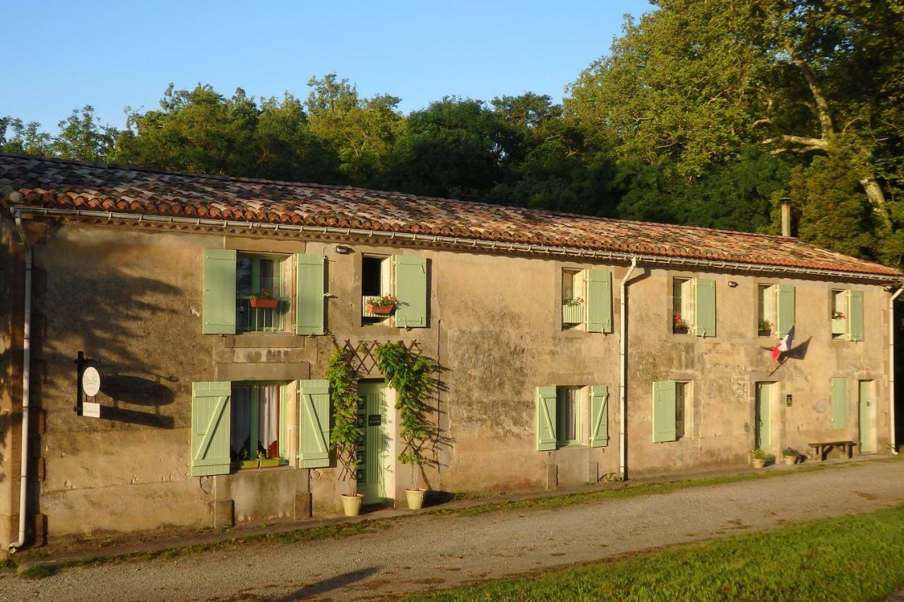 La Bonne Planque - Maison Eclusiere De La Planque Mas-Saintes-Puelles Zewnętrze zdjęcie